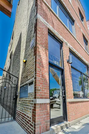 $3,000 | 2050 North Western Avenue, Unit 1W, Chicago, IL 60647