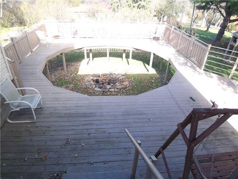 253 Lincoln Hall Road Elizabeth, PA 15037 - Photo 5 of 16 Patio/Deck.