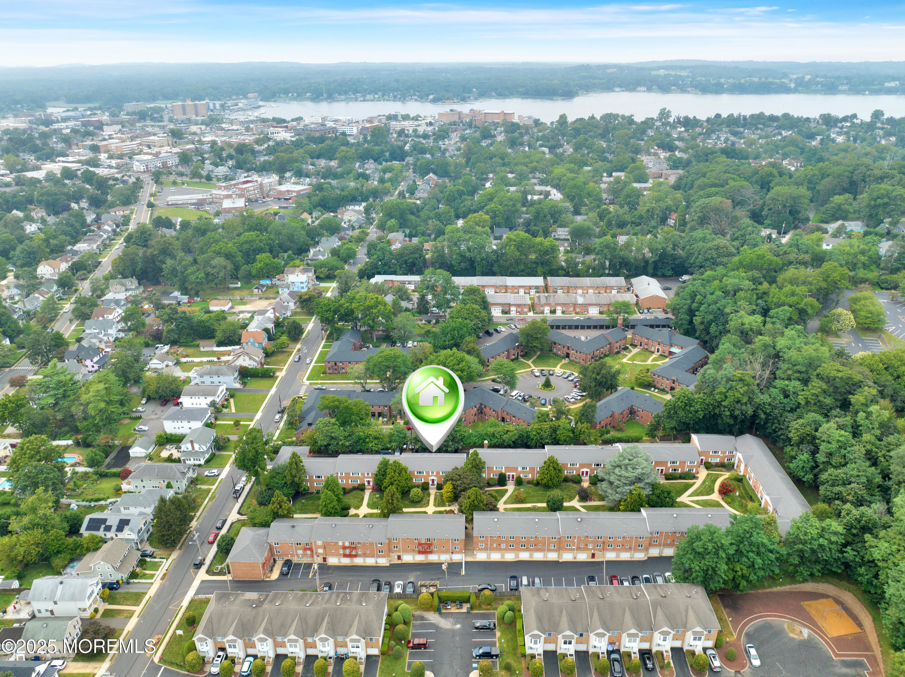 283 Spring Street, Unit 3A Red Bank, NJ 07701 - Photo 17 of 20 a view of a city