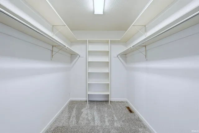 $374,900 | 6433 Sheffield Cove, Fort Wayne, IN 46804