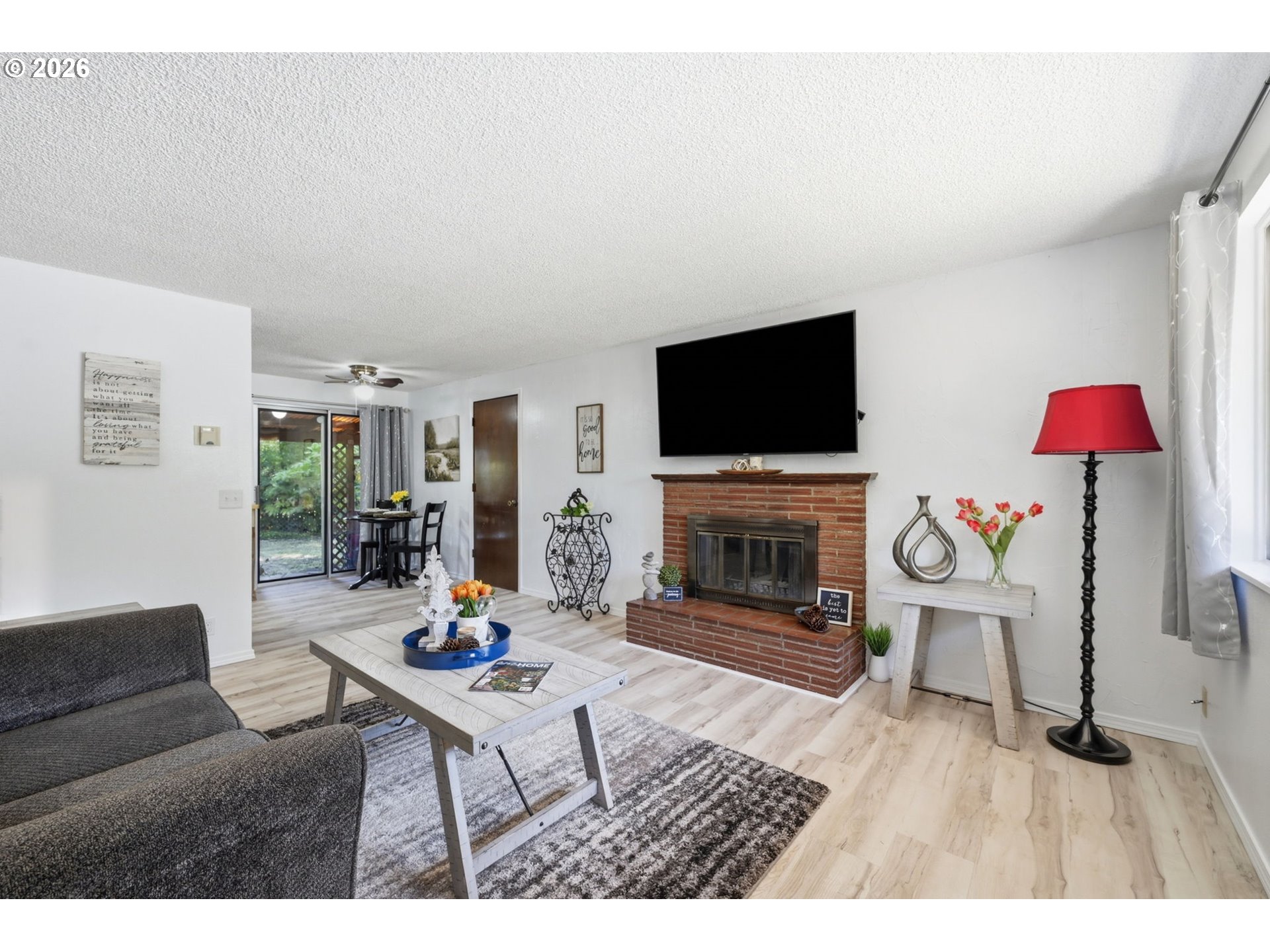 2250 West Irwin Way Eugene, OR 97402 - Photo 5 of 48
