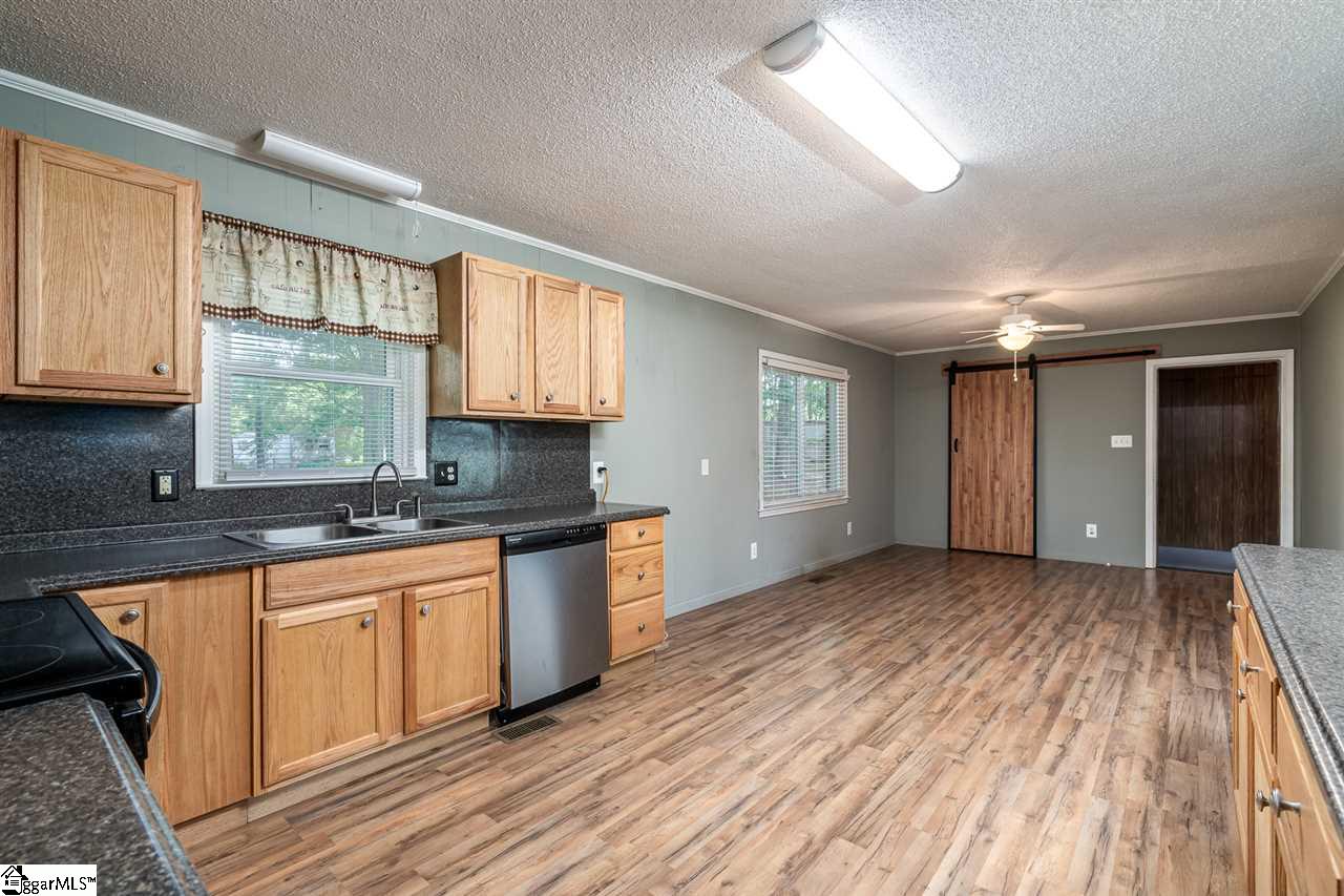 217 Harmony Road Anderson, SC 29624 - Photo 9 of 26