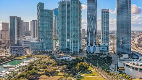 $532,500 | 1040 Biscayne Boulevard, Unit 3308, Miami, FL 33132