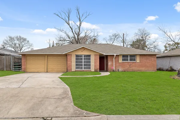 $1,675 | 414 Grantham Road, Baytown, TX 77521