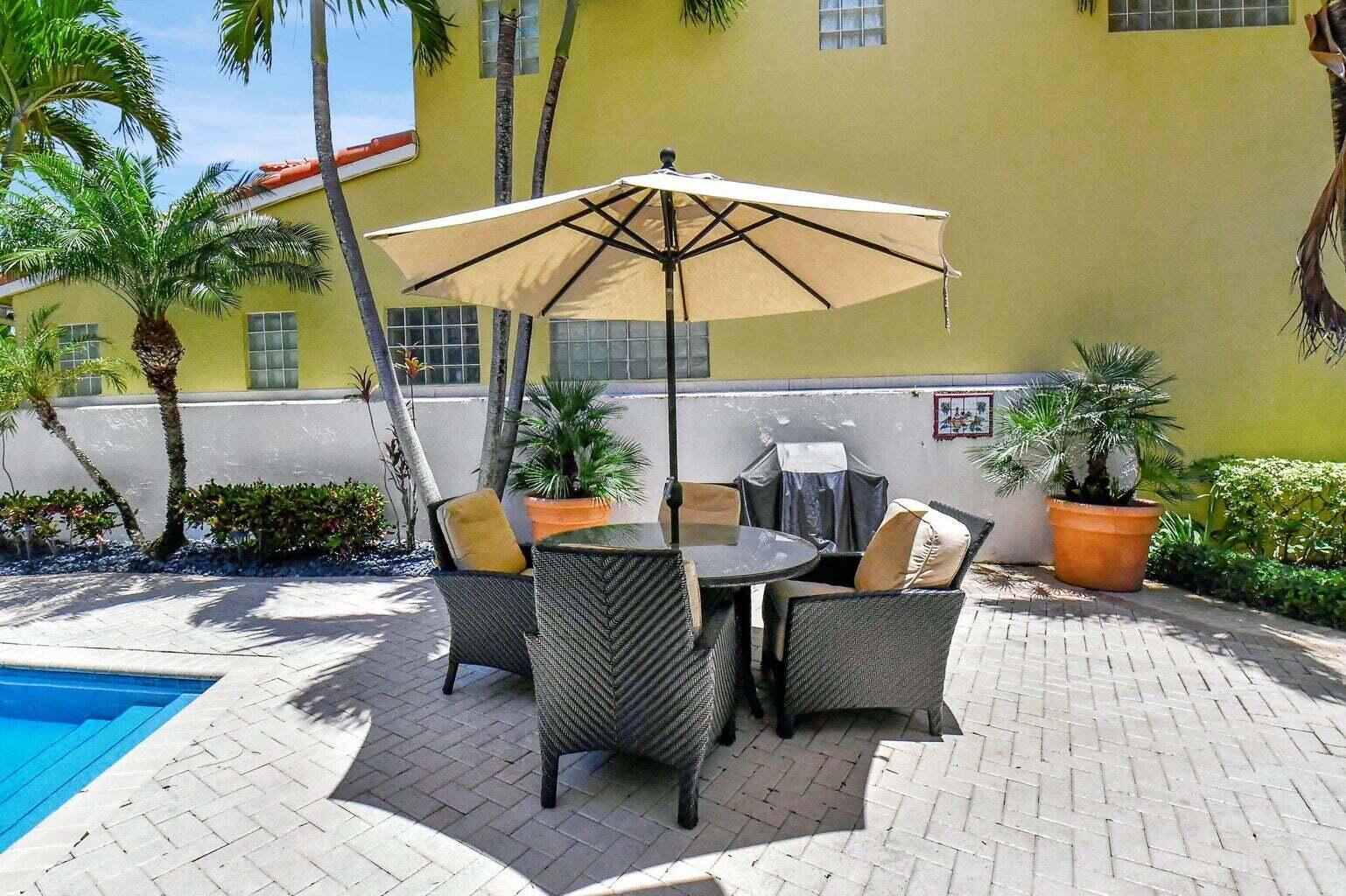 3567 Commodore Circle Delray Beach, FL 33483 - Photo 37 of 60 PH PATIO