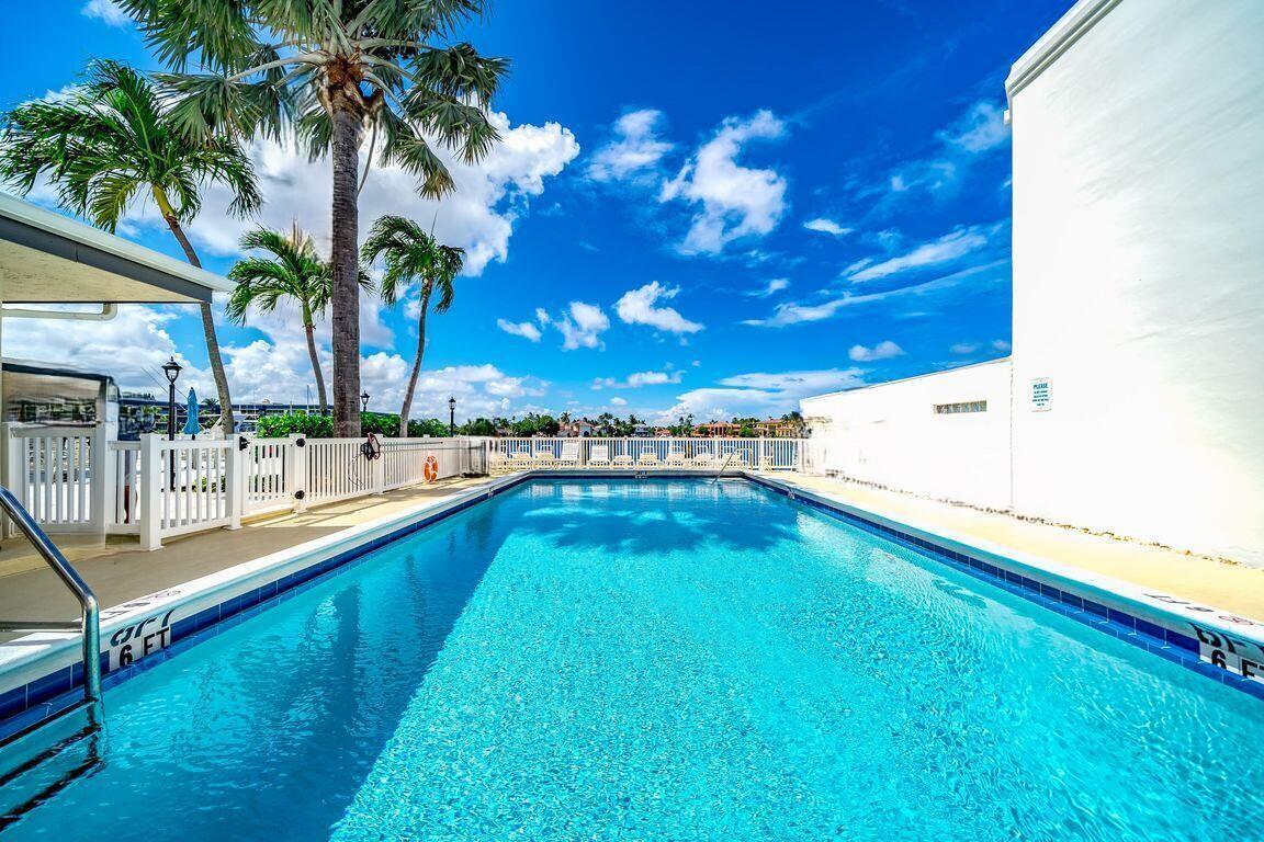 3567 Commodore Circle Delray Beach, FL 33483 - Photo 45 of 60 PH POOL VIEW