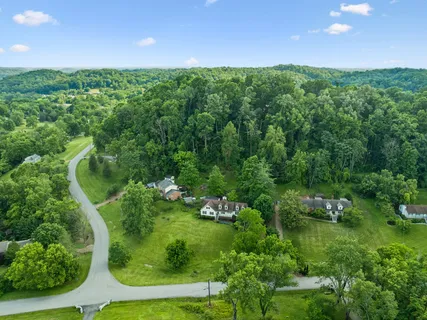 $899,000 | 1119 Deer Lake Road, Franklin, TN 37069