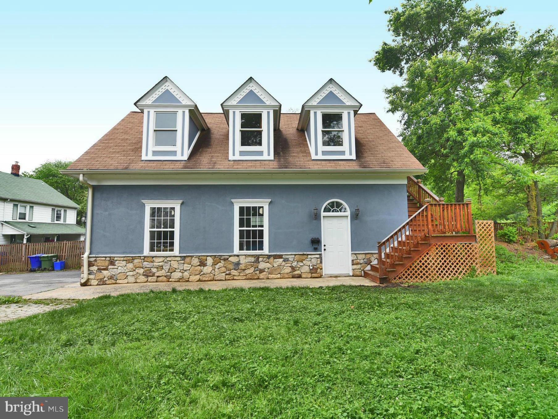 2138 Spencerville Road Spencerville, MD 20868 - Photo 24 of 30 a front view of a house with yard