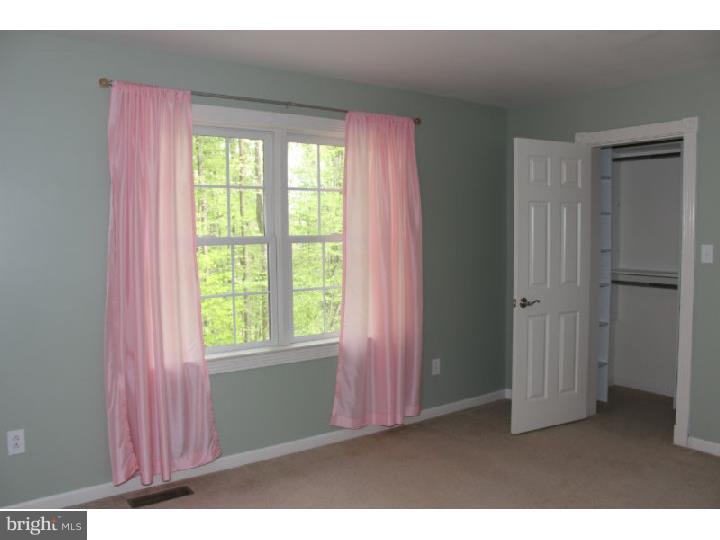 554 Ridgeway Road Birdsboro, PA 19508 - Photo 16 of 25 Bedroom 2