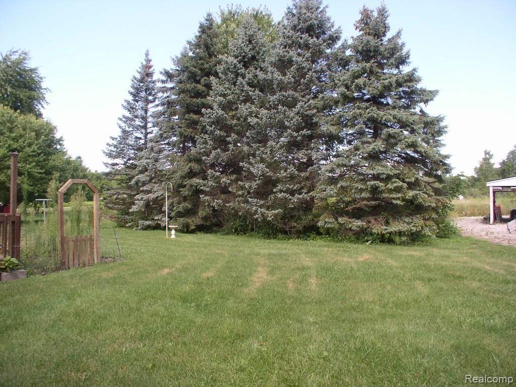 5872 Shea Road Marine City, MI 48039 - Photo 33 of 55 P1010025.JPG