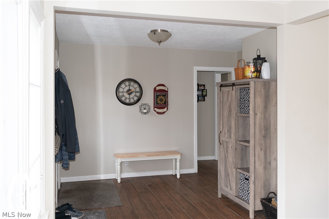 6047 Chapel Road Madison, OH 44057 - Photo 4 of 23 Gallery Image 4