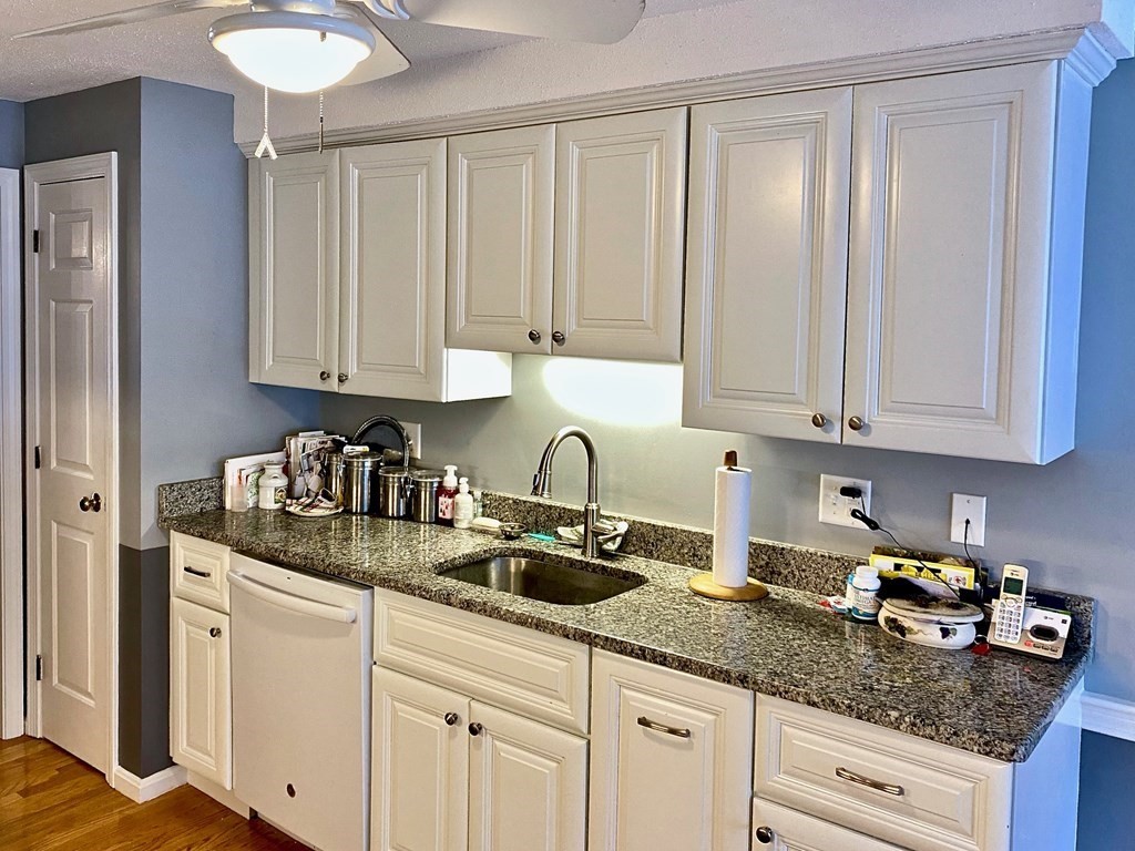 58 Village Post Road, Unit 58 Danvers, MA 01923 - Photo 5 of 26 Gallery Image 5