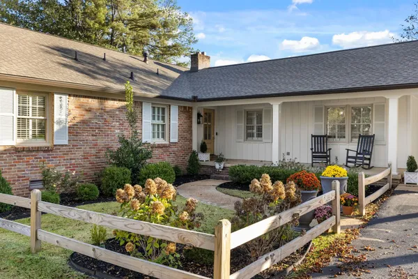 $315,000 | 1201 West Clover Lane, Corinth, MS 38834