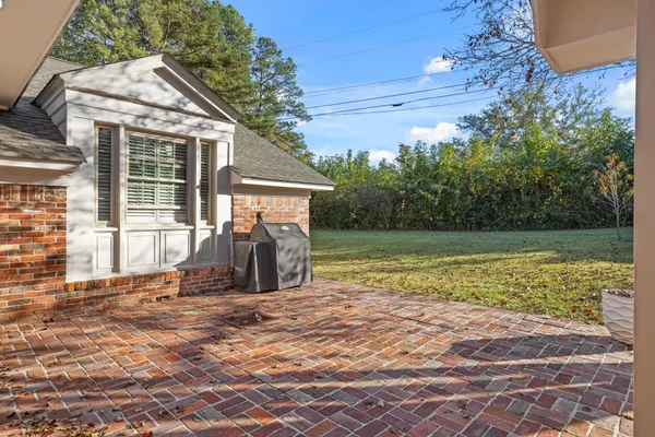 $315,000 | 1201 West Clover Lane, Corinth, MS 38834