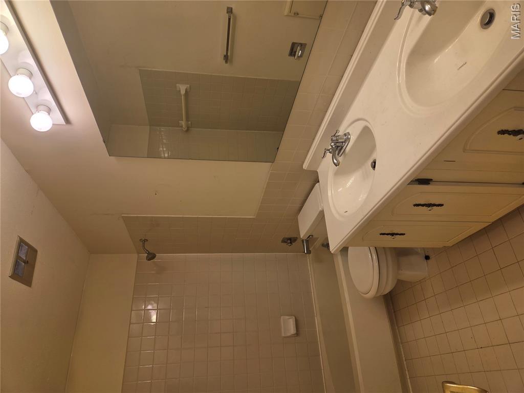 1327 Culpepper Ridge Drive Ballwin, MO 63021 - Photo 26 of 41 Gallery Image 26