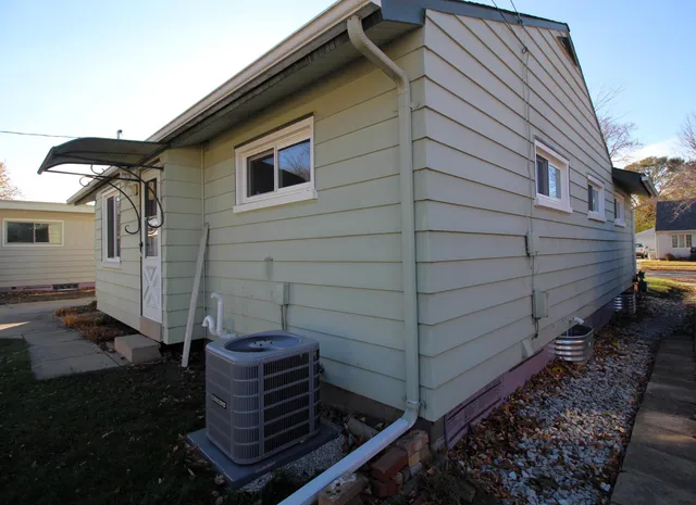 $299,000 | 3214 South 72nd Street, Milwaukee, WI 53219