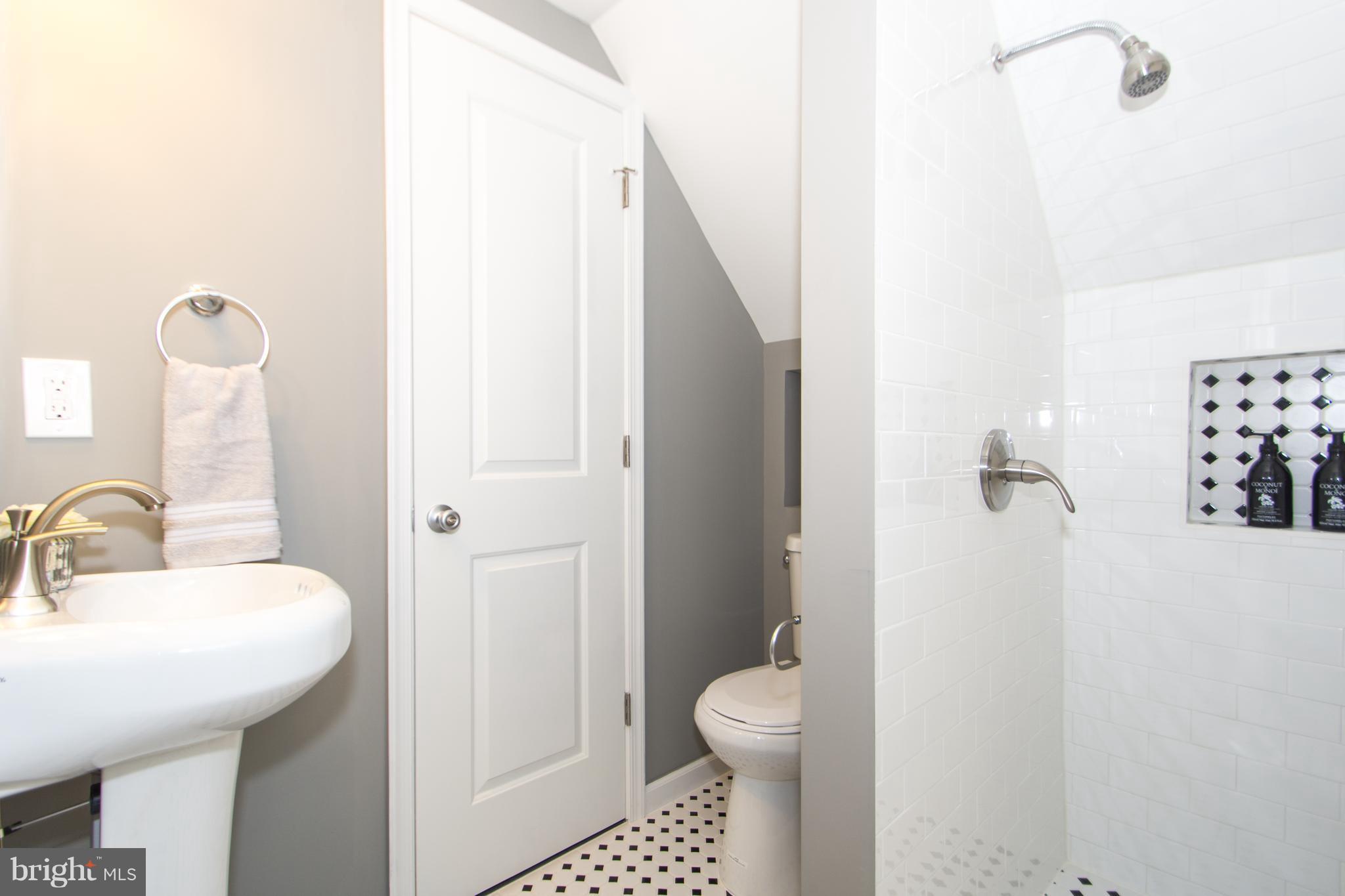 5421 Spring Road Bladensburg, MD 20710 - Photo 24 of 30 Bath (Master)