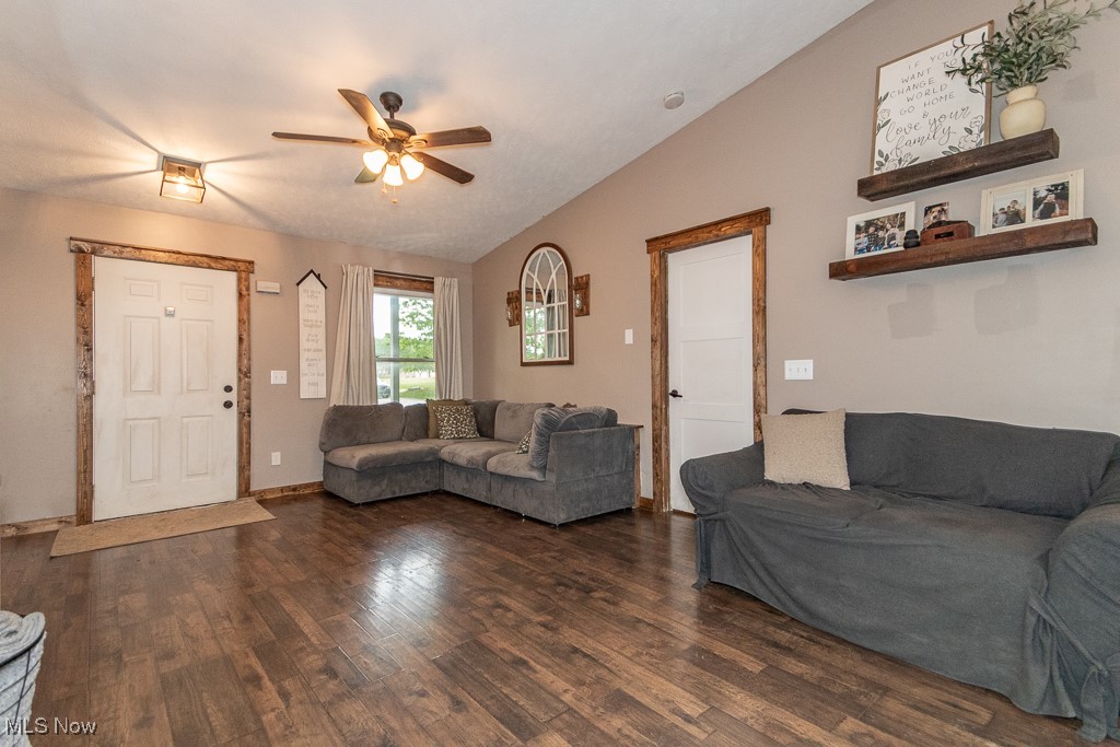 16223 Burrows Road Thompson, OH 44086 - Photo 14 of 35