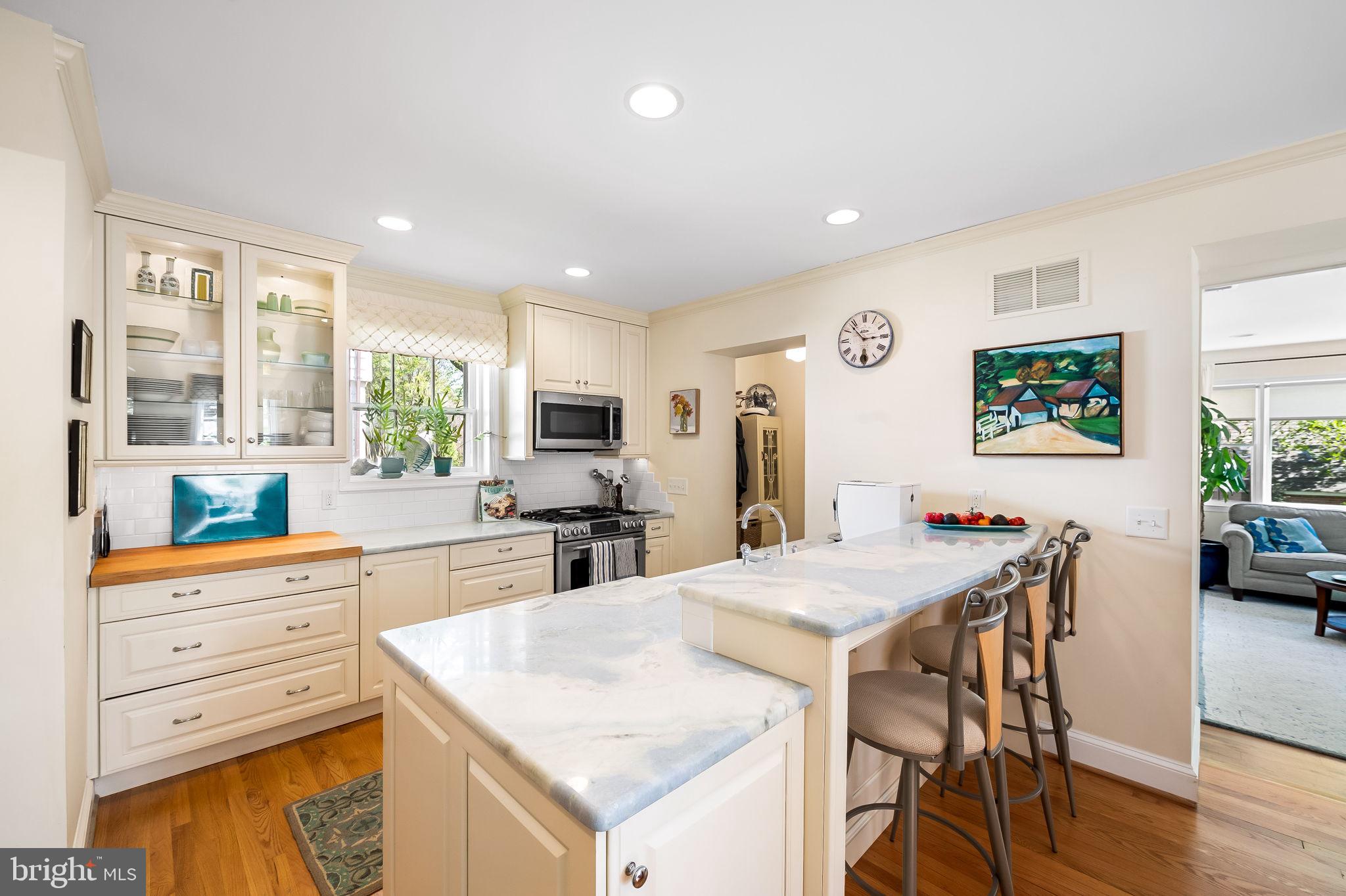 321 Broadmoor Road Baltimore, MD 21212 - Photo 15 of 55
