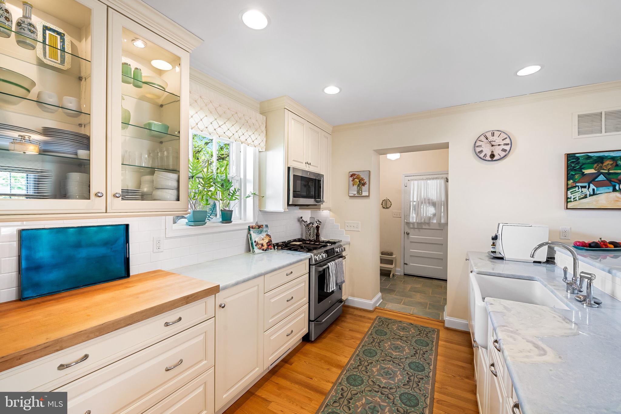 321 Broadmoor Road Baltimore, MD 21212 - Photo 16 of 55