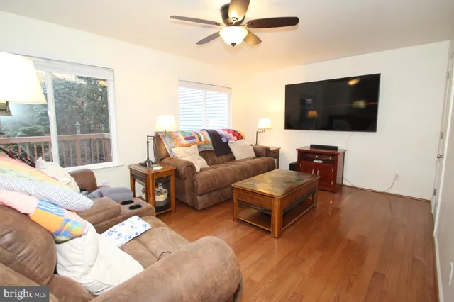 $395,000 | 303 Lynley Lane, Newark, DE 19711