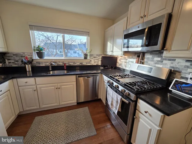 $395,000 | 303 Lynley Lane, Newark, DE 19711