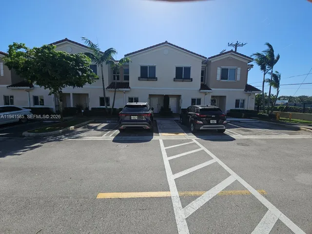 $2,700 | 2944 Northwest 180th Street, Unit 2944, Miami Gardens, FL 33056