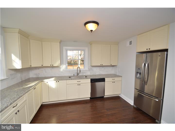 844 River Road, Unit 844 Ewing, NJ 08628 - Photo 4 of 17