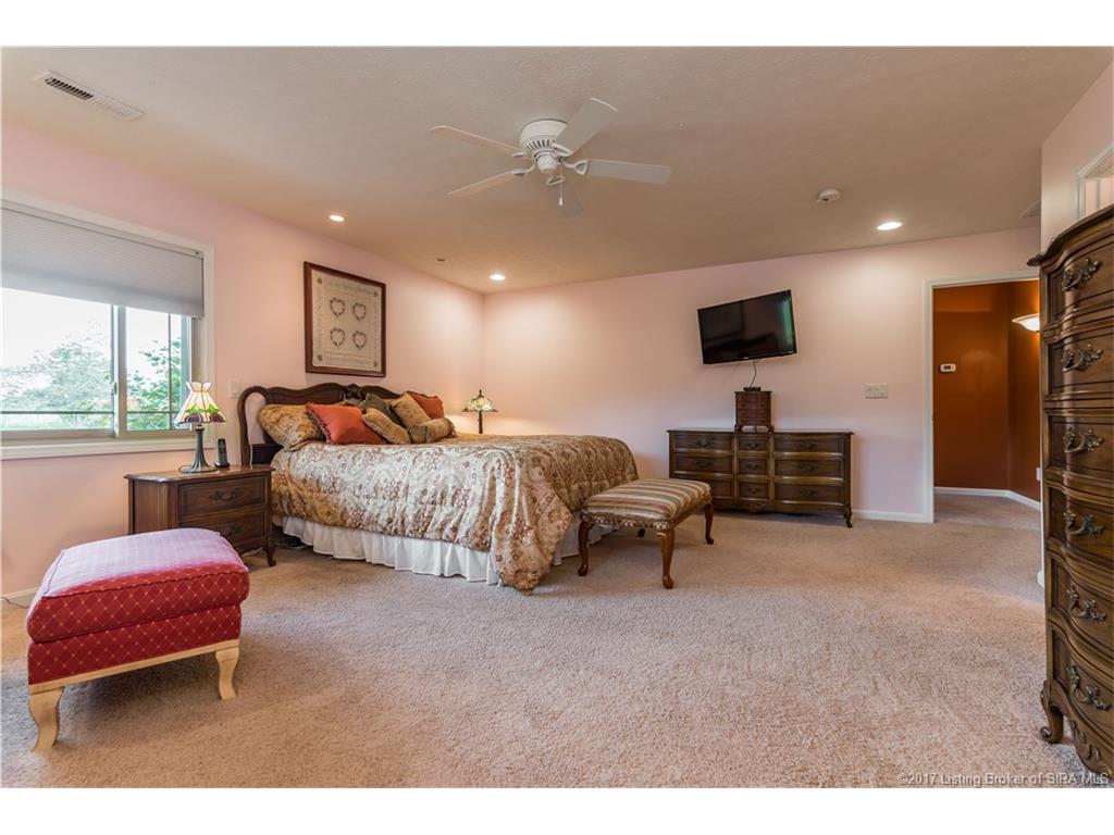 1473 Renn Road Floyds Knobs, IN 47119 - Photo 19 of 39 Gallery Image 19