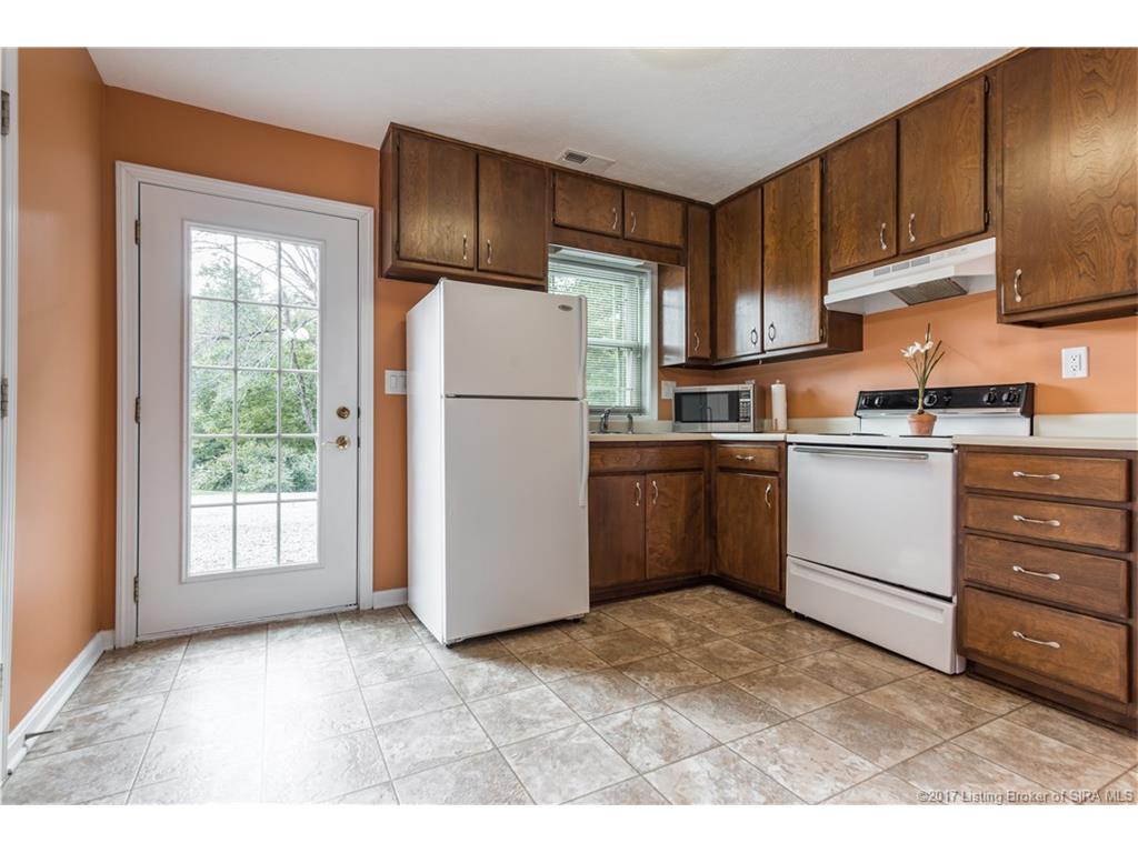 1473 Renn Road Floyds Knobs, IN 47119 - Photo 25 of 39 Gallery Image 25