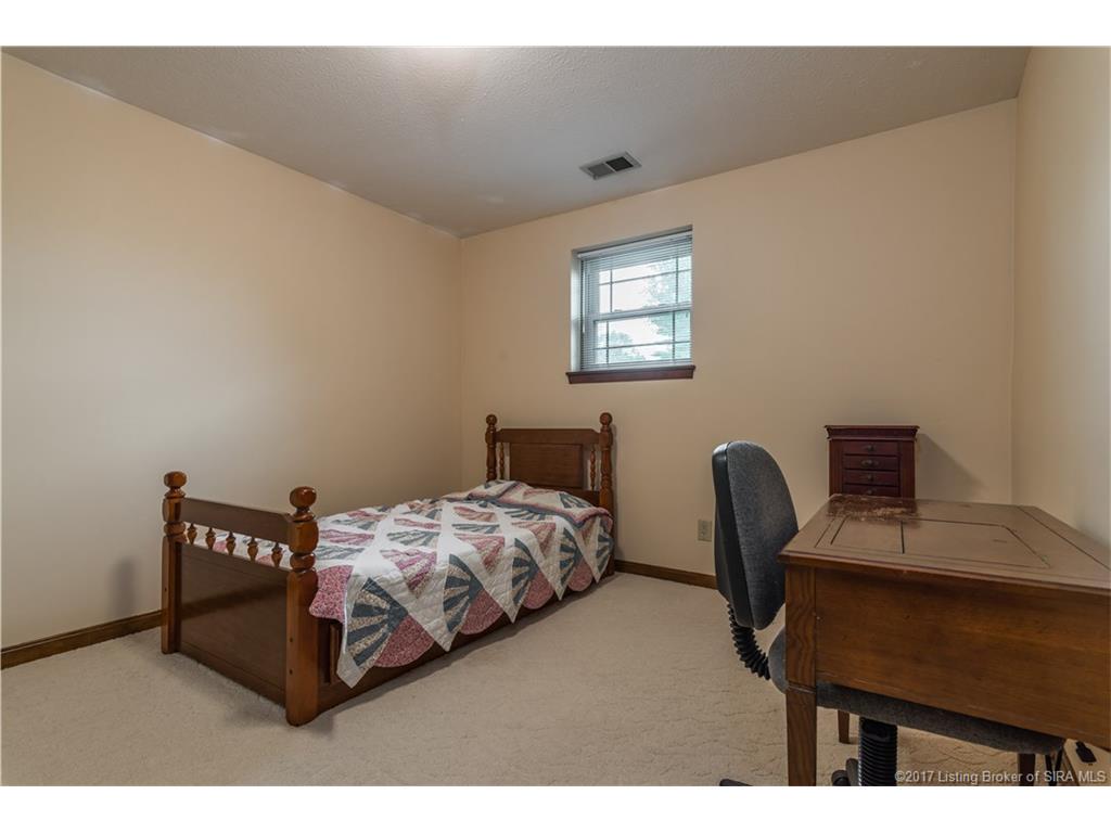 1473 Renn Road Floyds Knobs, IN 47119 - Photo 32 of 39 Gallery Image 32