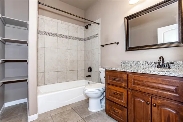 $575,000 | 134 Honopu Drive, Bastrop, TX 78602