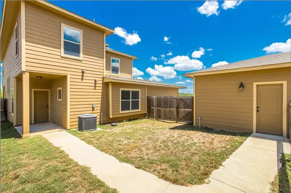 $549,999 | 134 Honopu Drive, Bastrop, TX 78602
