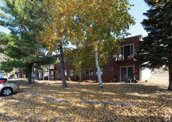 $825 | 1485 Wildcat Court, Unit 209, River Falls, WI 54022