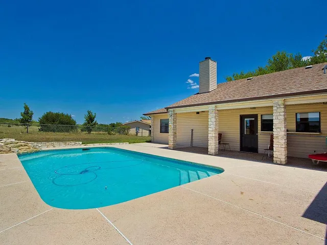 $2,600 | 1501 Cotton Gin Road, Kyle, TX 78640