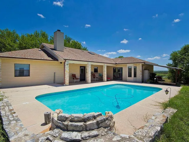 $2,600 | 1501 Cotton Gin Road, Kyle, TX 78640