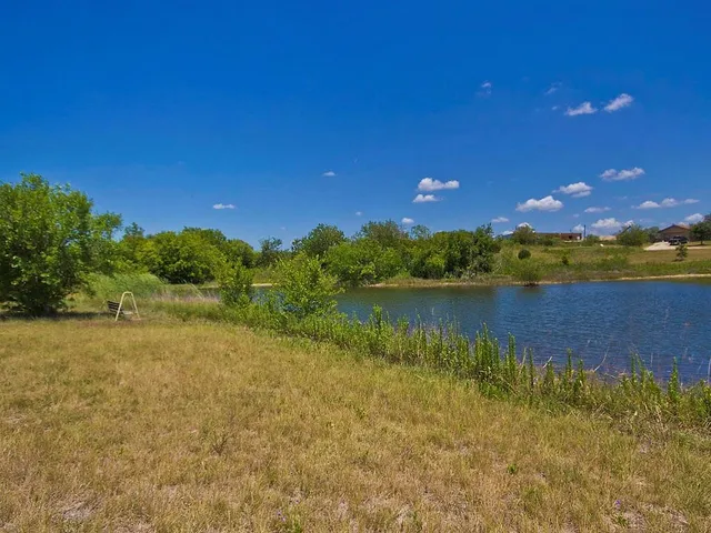 $2,600 | 1501 Cotton Gin Road, Kyle, TX 78640