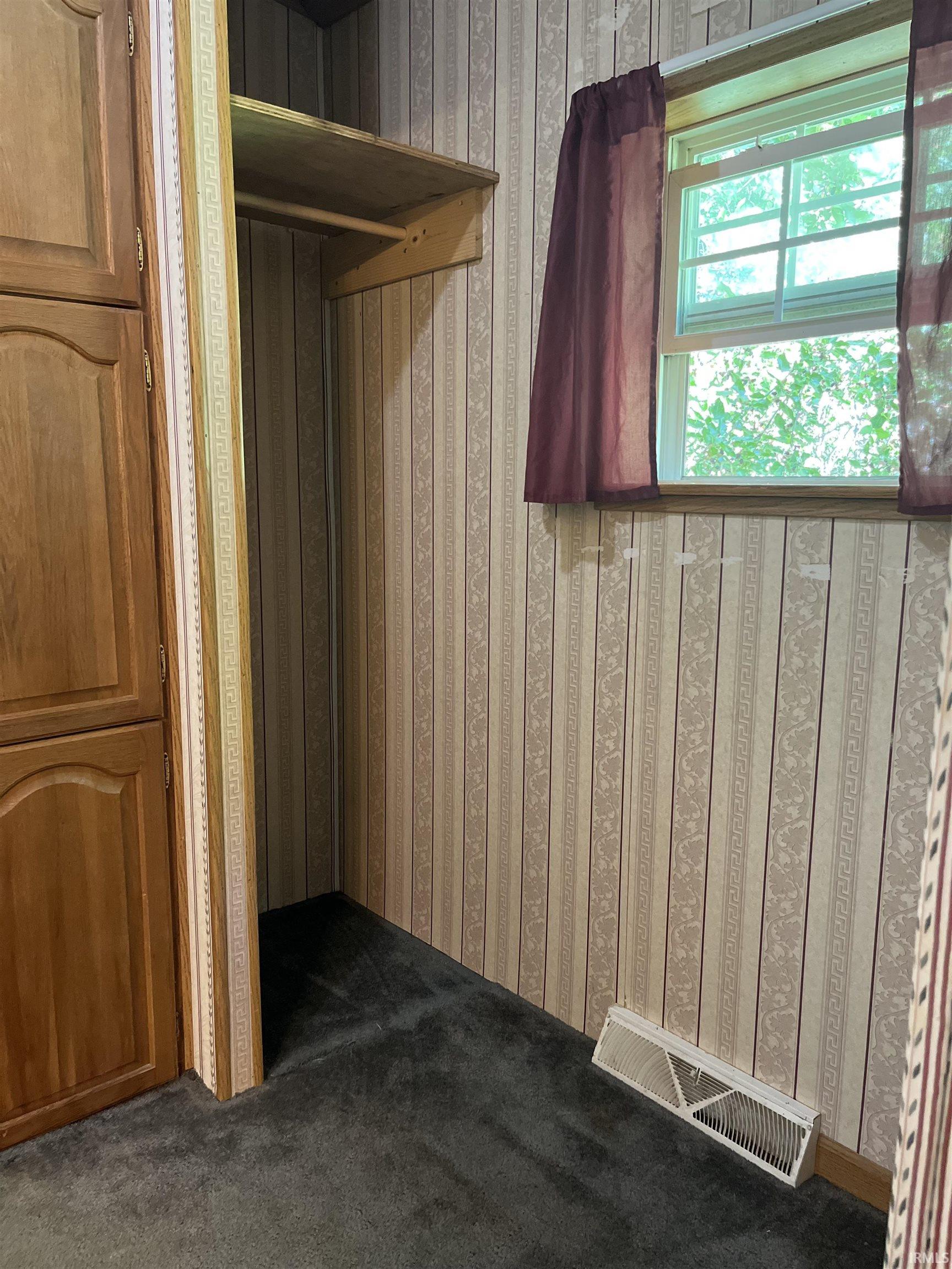 9818 Johnson Road Fort Wayne, IN 46818 - Photo 20 of 36