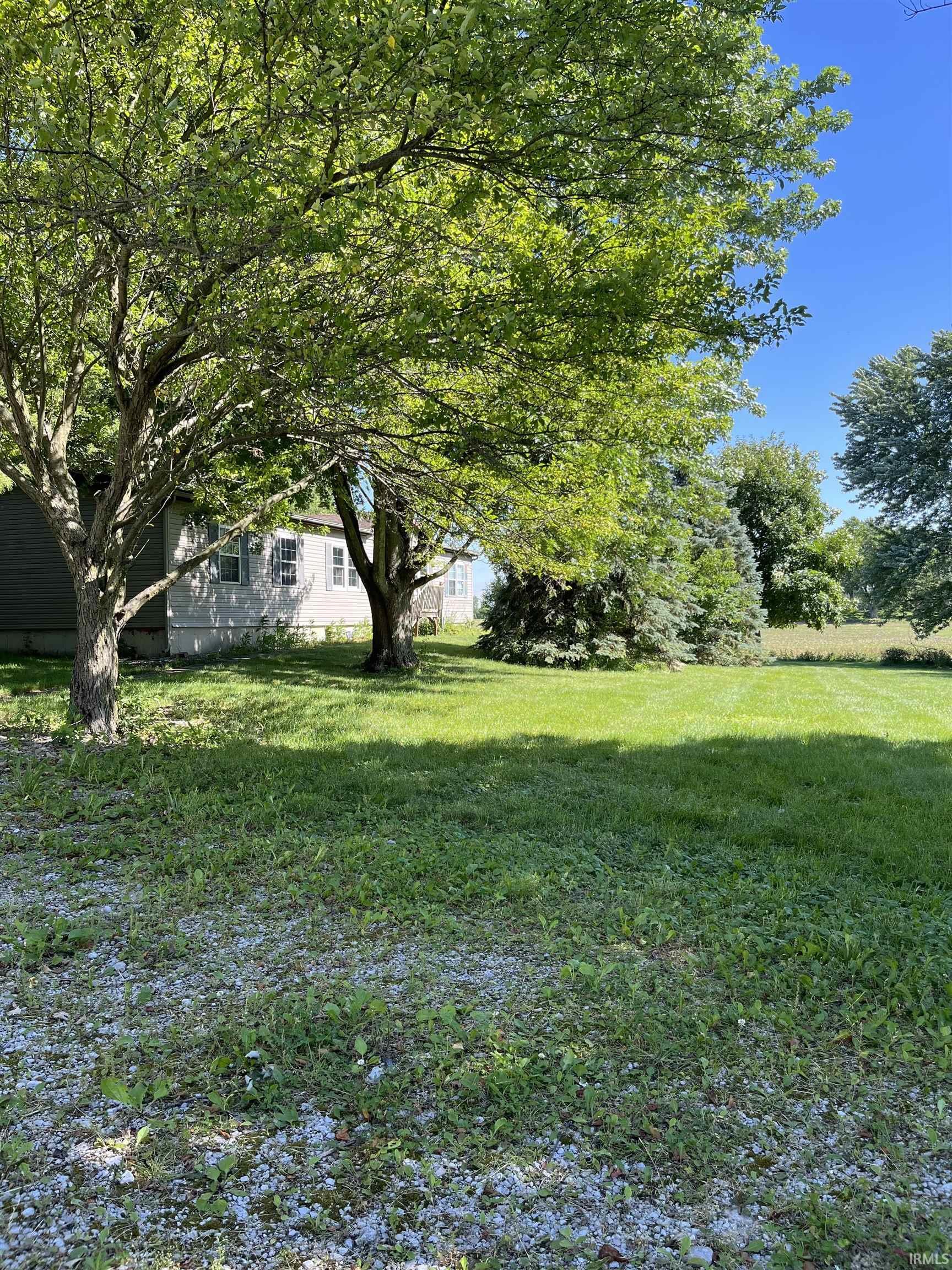 9818 Johnson Road Fort Wayne, IN 46818 - Photo 2 of 36