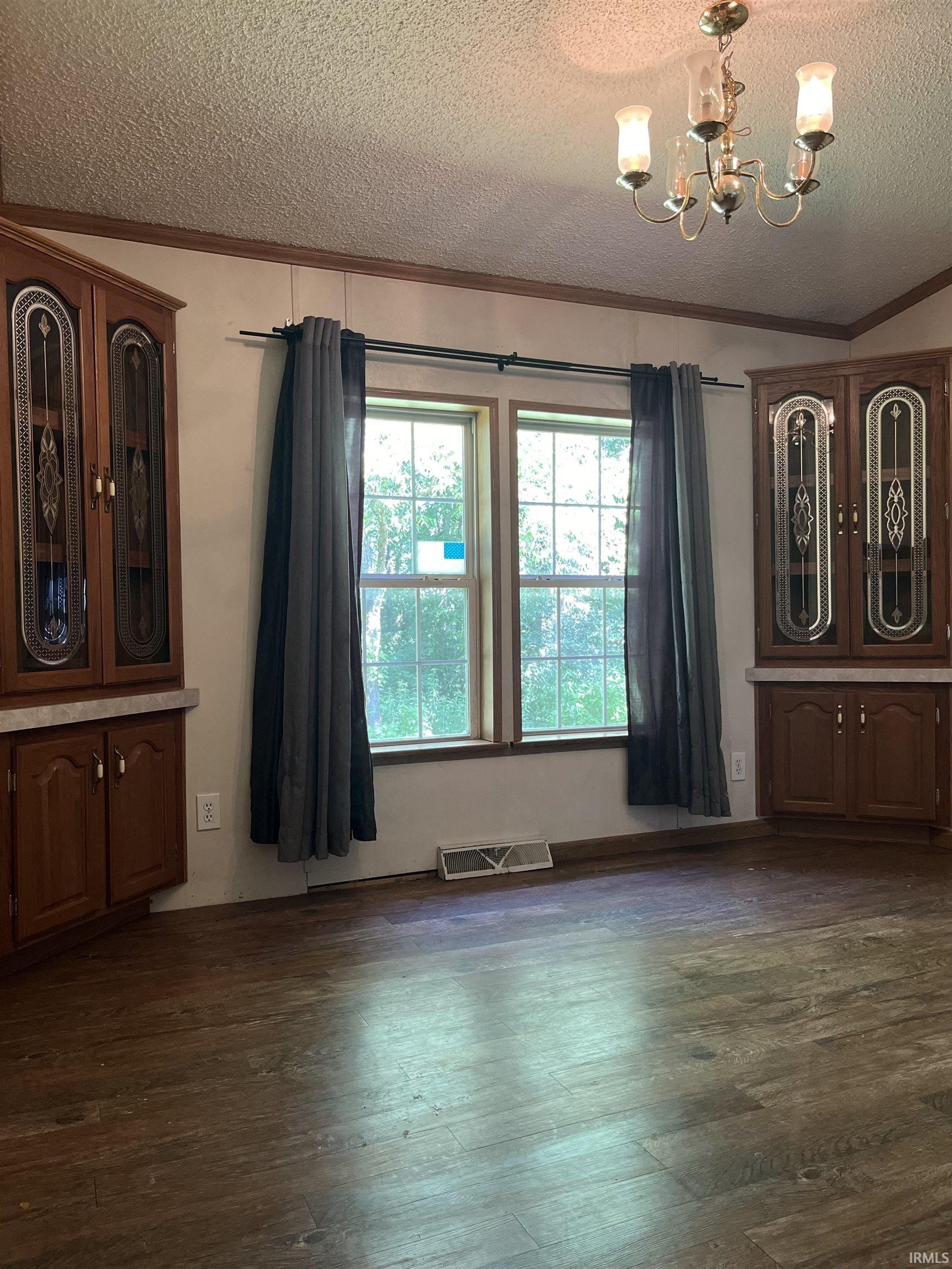9818 Johnson Road Fort Wayne, IN 46818 - Photo 6 of 36