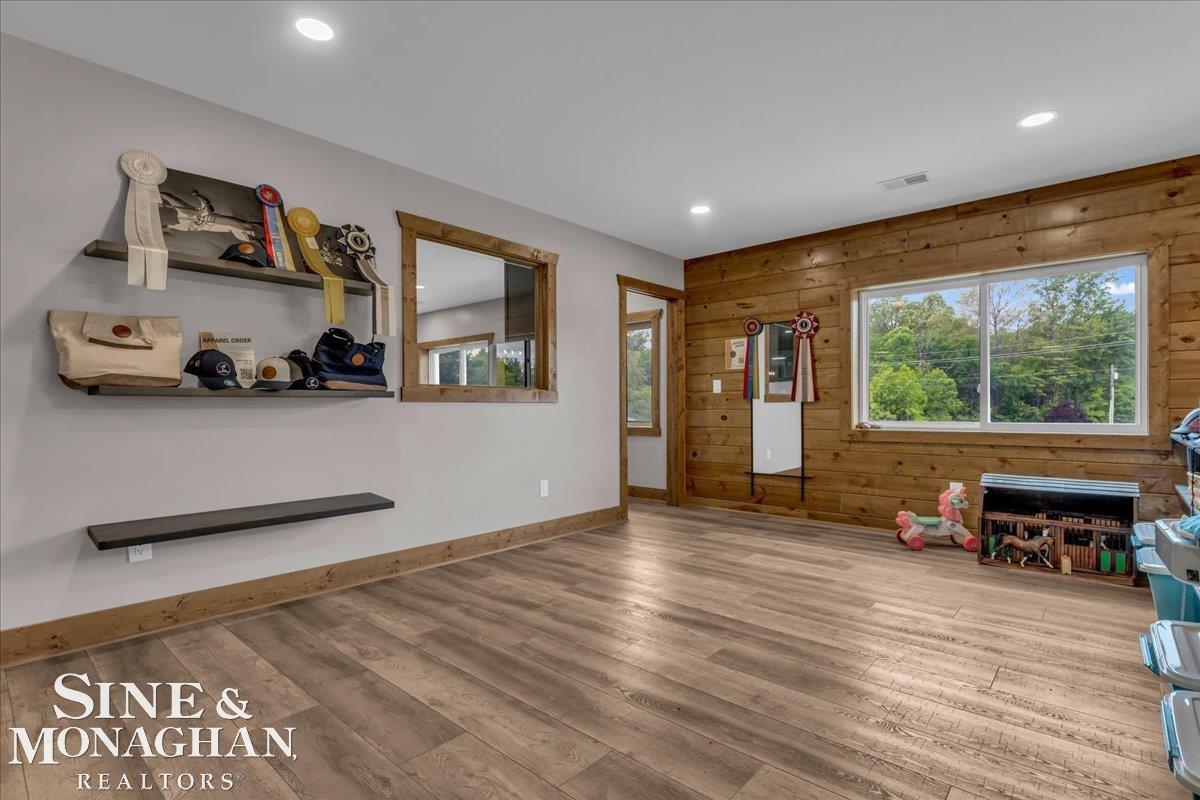 270 North Rochester Road Leonard, MI 48367 - Photo 12 of 62