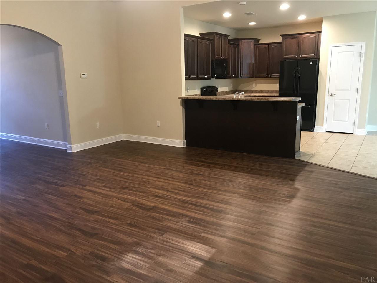 5889 Rustic Ridge Circle Milton, FL 32570 - Photo 4 of 19 Gallery Image 4