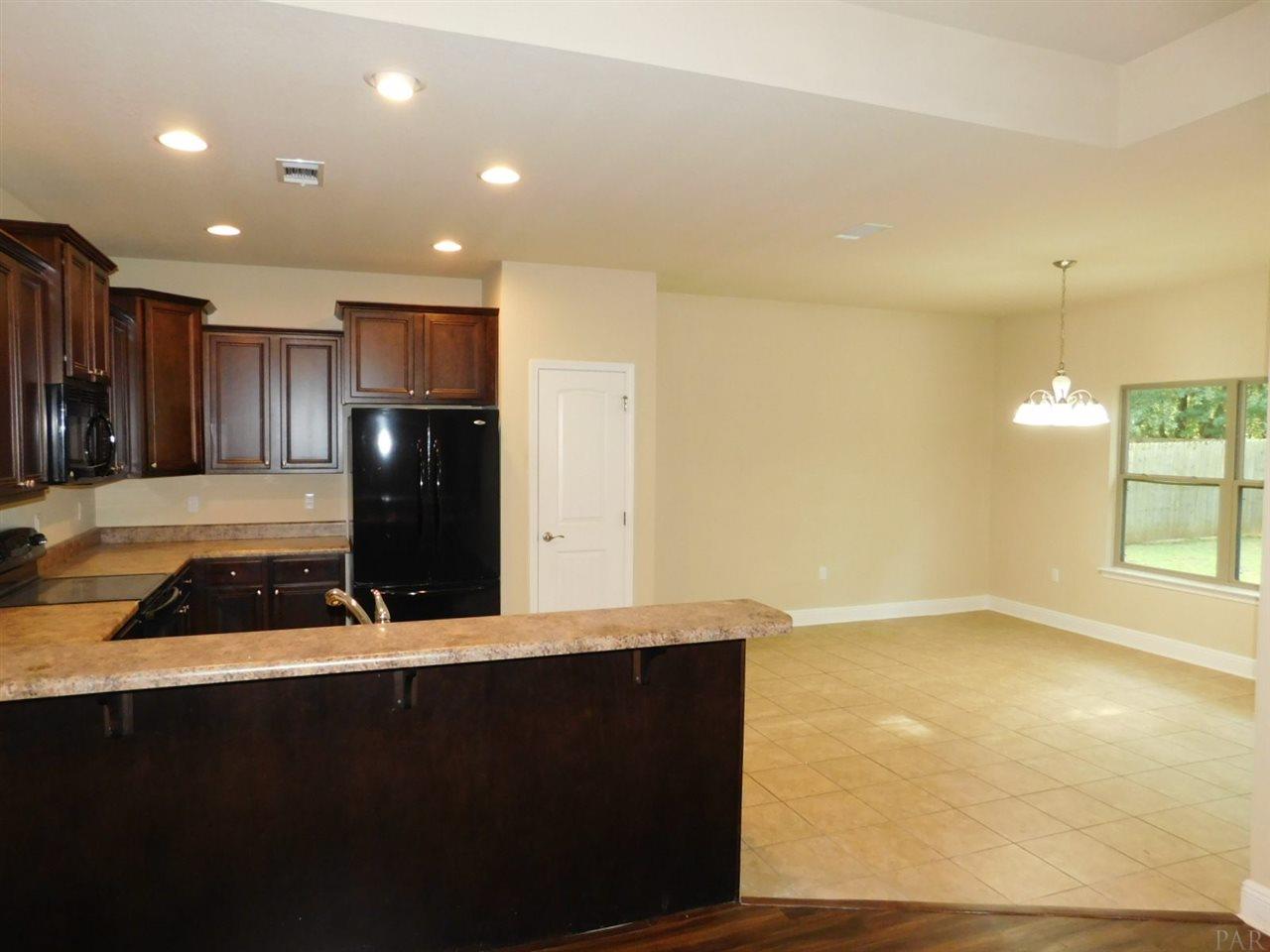 5889 Rustic Ridge Circle Milton, FL 32570 - Photo 6 of 19 Gallery Image 6