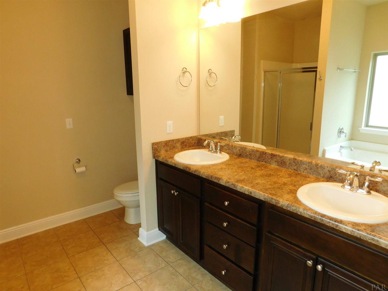 5889 Rustic Ridge Circle Milton, FL 32570 - Photo 10 of 19 Gallery Image 10