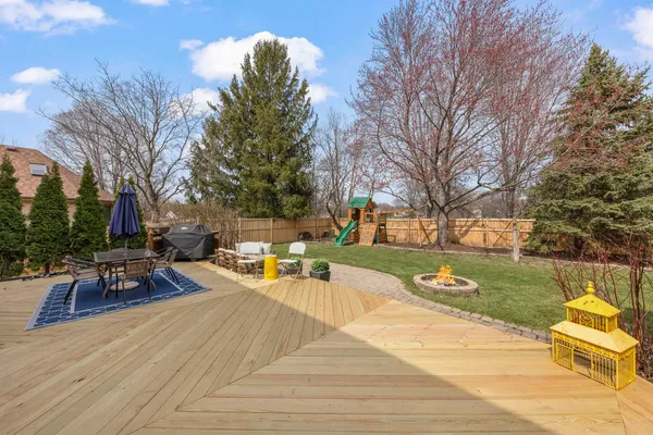$840,000 | 2429 Rio Grande Circle, Naperville, IL 60565