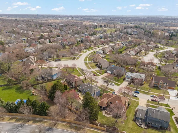 $840,000 | 2429 Rio Grande Circle, Naperville, IL 60565
