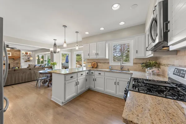 $840,000 | 2429 Rio Grande Circle, Naperville, IL 60565