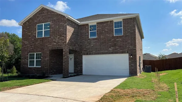 $2,400 | 702 Camden Drive, Lavon, TX 75166