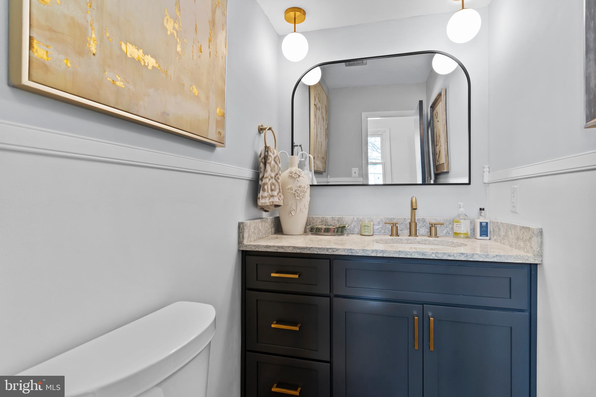 3807 Hearthstone Road Camp Hill, PA 17011 - Photo 24 of 44 1/2 bath on 1st floor