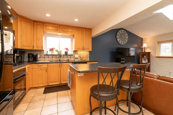 $349,900 | 8765 Buckskin Drive, Commerce Township, MI 48382